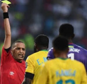 مجلس الاتحاد الدولي لكرة القدم يوافق على بعض التعديلات في قوانين التحكيم