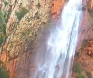 سقوط مفاجئ لاحجار من اعلى الشلال يؤدي لحياة شاب واصابة فتاة .ضواحي بني ملال