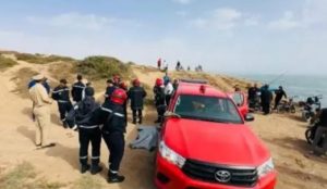 الداخلة مصرع فتاة وإنقاذ شقيقتها الصغرى بشاطئ  » بوطلحة « 