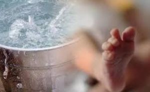 رضيع لم يتجاوز عامه الاول يموت غرقا في إيناء غسيل الملابس