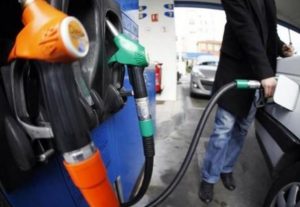 “لهيب الأسعار يضرب من جديد.. ارتفاع المحروقات بالمغرب يشعل غضب الشارع ويهدد القدرة الشرائية للمواطنين”