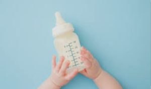 حجز وإتلاف كميات من حليب الأطفال ببركان بسبب مخاطر بكتيرية محتملة